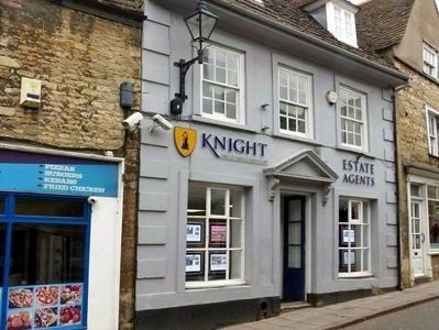 3 Red Lion Street